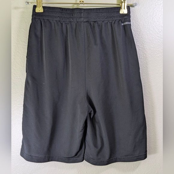 Adidas boys athletic shorts black and white size L (14-16) - Picture 3 of 6